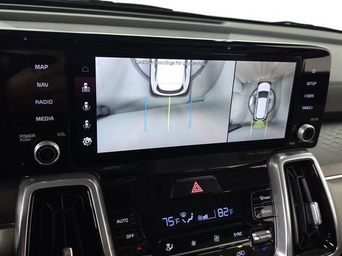 Used 2022 Kia Sorento SX Prestige image 25