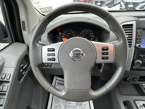 Used 2019 Nissan Frontier SV image 18