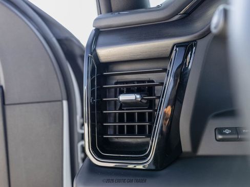 Used 2024 GMC Sierra 2500 AT4 w/ AT4 Premium Plus Package image 28