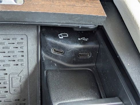 Used 2021 Mercedes-Benz GLE 350 image 24