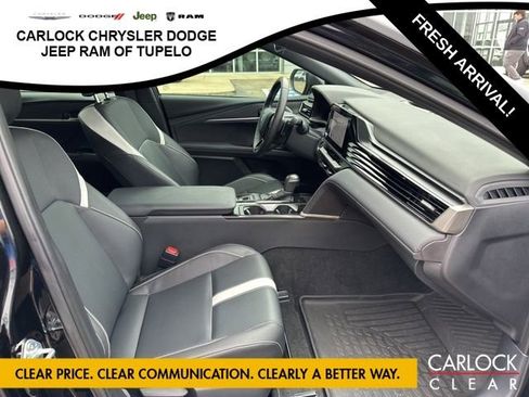 Used 2025 Toyota Camry SE image 28