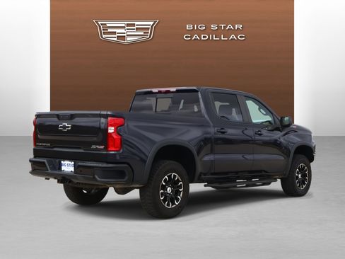 Used 2022 Chevrolet Silverado 1500 ZR2 w/ Technology Package image 5