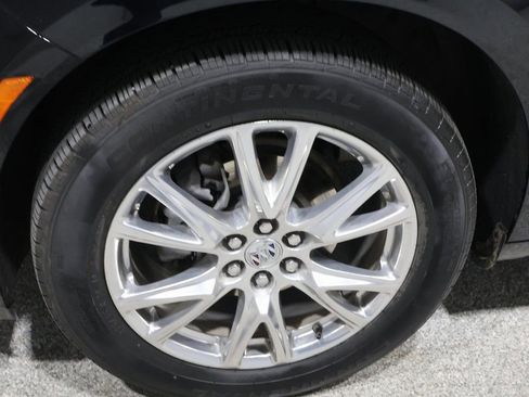 Used 2024 Buick Enclave Essence w/ Experience Buick Package image 10