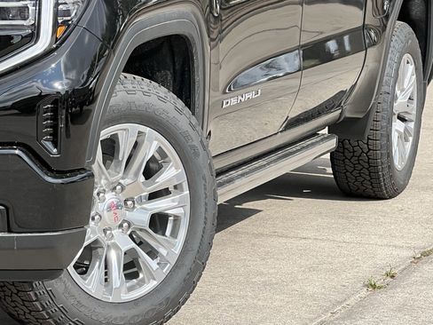 New 2026 GMC Sierra 1500 Denali w/ Technology Package image 8