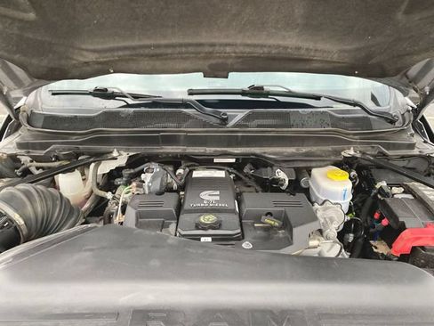 Used 2024 RAM 2500 Laramie w/ Safety Group AWD/4WD image 30