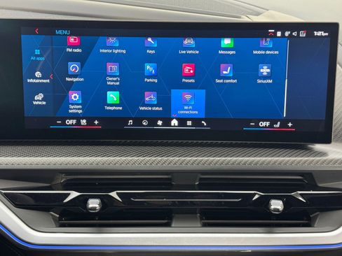 Used 2024 BMW XM image 30