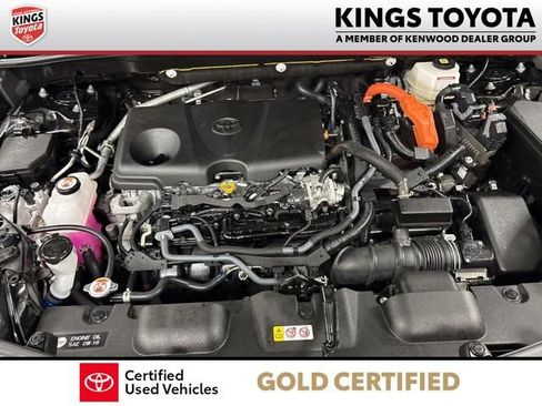 Certified 2024 Toyota Venza XLE image 29