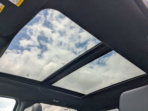 New 2025 Ford F150 XLT w/ Equipment Group 303A High image 17