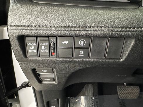 Used 2024 Honda Odyssey Sport image 30