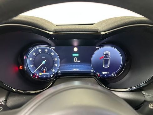 Used 2024 Alfa Romeo Tonale Veloce image 17