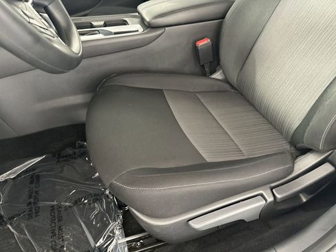 Certified 2025 Nissan Sentra SV FWD image 12