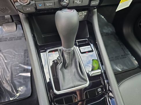 New 2026 Jeep Compass Latitude AWD/4WD image 19