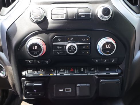 Used 2020 GMC Sierra 1500 SLT w/ SLT Premium Plus Package AWD/4WD image 40