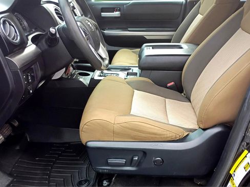 Used 2015 Toyota Tundra SR5 image 9