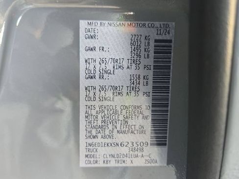 Used 2025 Nissan Frontier PRO-4X AWD/4WD image 32