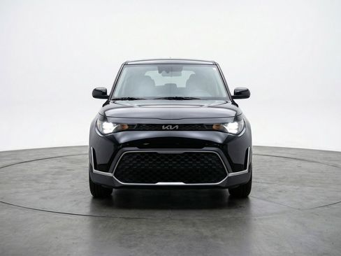 Used 2025 Kia Soul LX w/ LX Technology Package FWD image 1