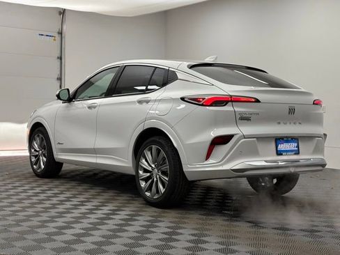 New 2026 Buick Envista Avenir image 10