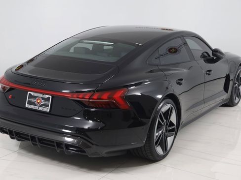 Used 2024 Audi RS e-tron GT w/ Carbon Performance Package image 88