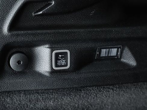 Used 2021 Jeep Grand Cherokee L Overland w/ Luxury Tech Group IV image 34