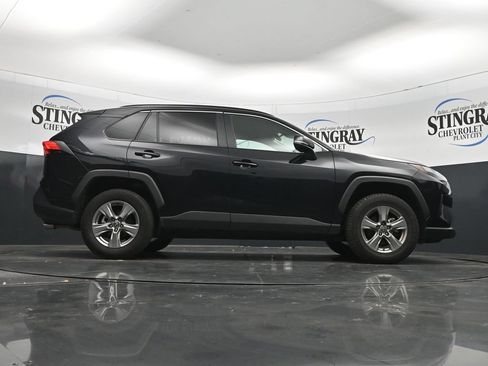 Used 2025 Toyota RAV4 XLE AWD/4WD image 33