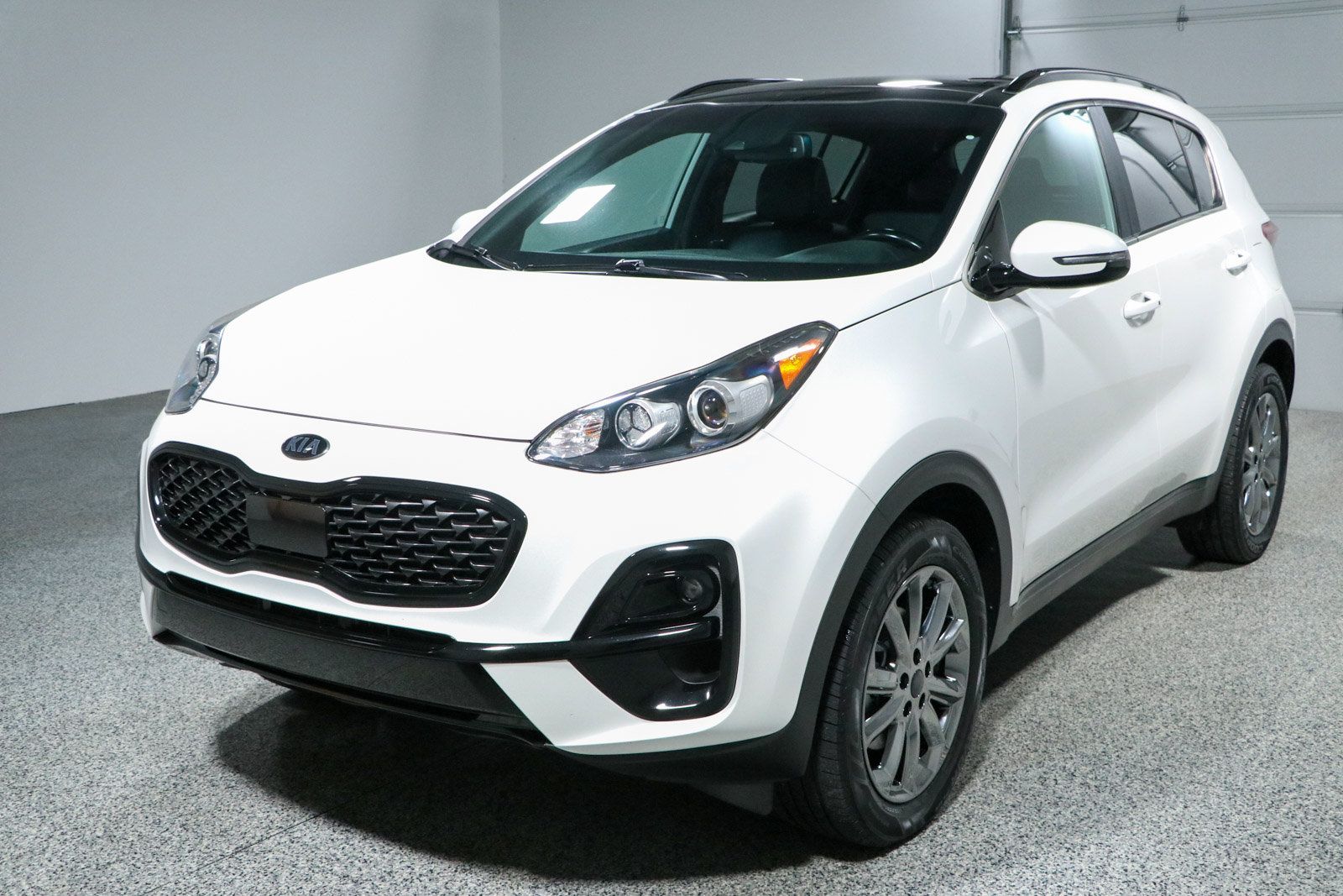 Used 2022 Kia Sportage Nightfall Edition w/ Nighfall AWD Premium Package image 31