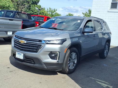 Used 2023 Chevrolet Traverse LT w/ LPO, Floor Liner Package AWD/4WD image 3