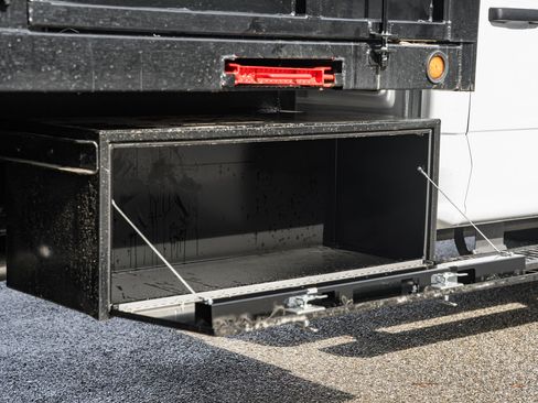 New 2026 Ford F550 4x4 Crew Cab image 23