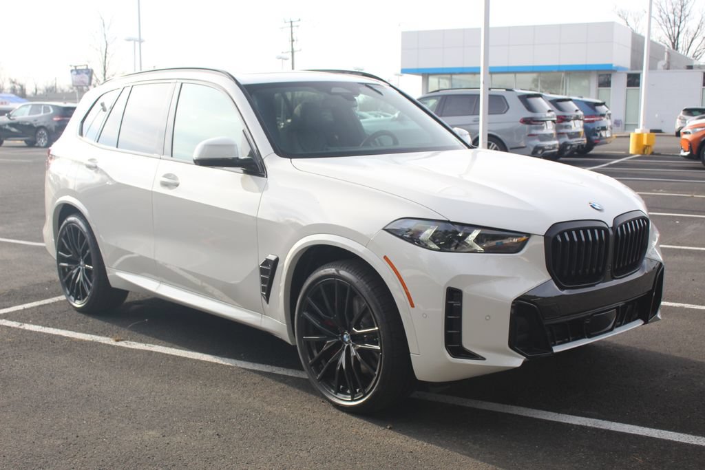 Used 2026 BMW X5 xDrive40i AWD/4WD image 1