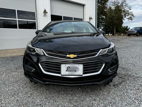 Used 2017 Chevrolet Cruze Premier FWD image 3