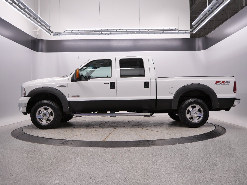 Used 2005 Ford F250 XL AWD/4WD image 2