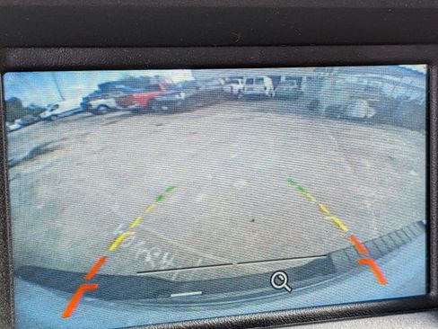 Used 2017 Ford F150 XLT image 11