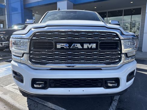 Used 2022 RAM 2500 Limited image 9
