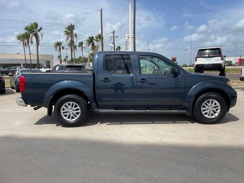 Certified 2021 Nissan Frontier SV RWD image 2