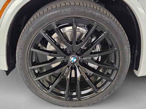 New 2026 BMW X5 xDrive40i w/ M Sport Package image 10
