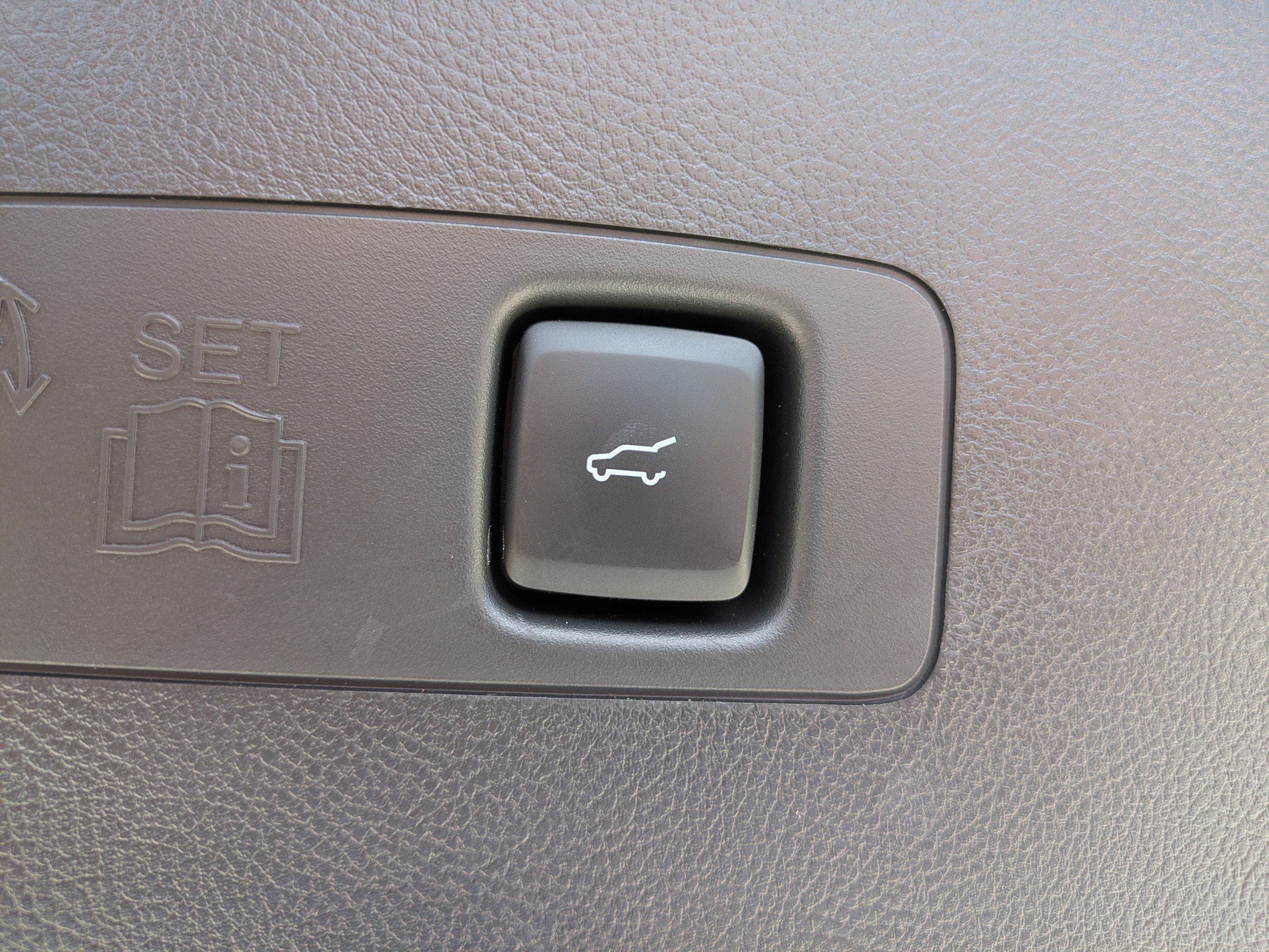 Used 2022 Lincoln Corsair Reserve w/ Equipment Group 201A AWD/4WD image 12