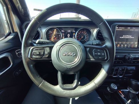 Used 2020 Jeep Gladiator Sport w/ Quick Order Package 24S AWD/4WD image 17