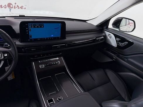 New 2026 Lincoln Aviator Reserve AWD/4WD image 26