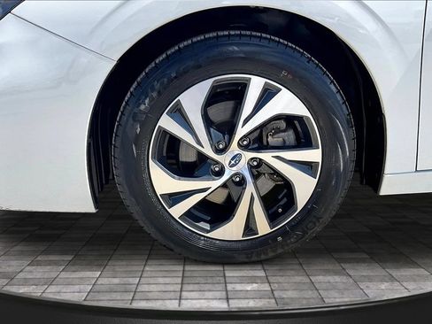 Used 2025 Subaru Legacy Premium AWD/4WD image 35