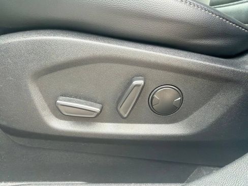 Used 2023 Ford Edge SEL w/ Convenience Package AWD/4WD image 16