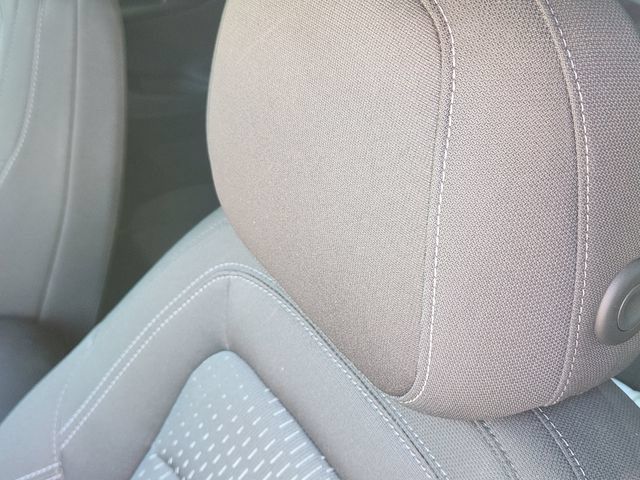 Used 2025 Chevrolet Equinox LT w/ Safety and Technology Package FWD image 15