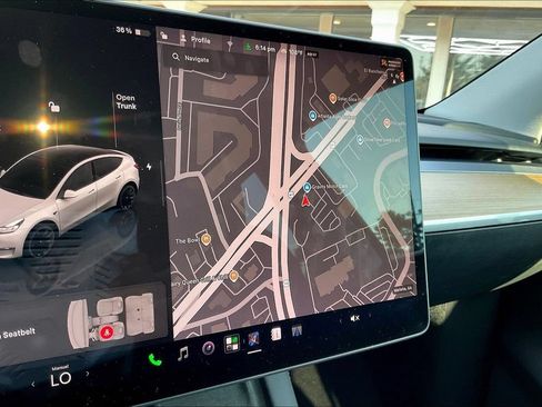 Used 2023 Tesla Model Y Long Range AWD/4WD image 11