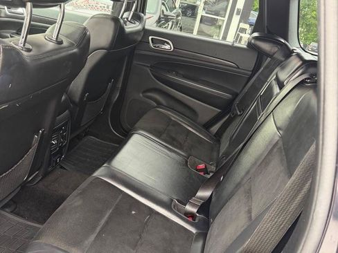 Used 2015 Jeep Grand Cherokee Altitude AWD/4WD image 17