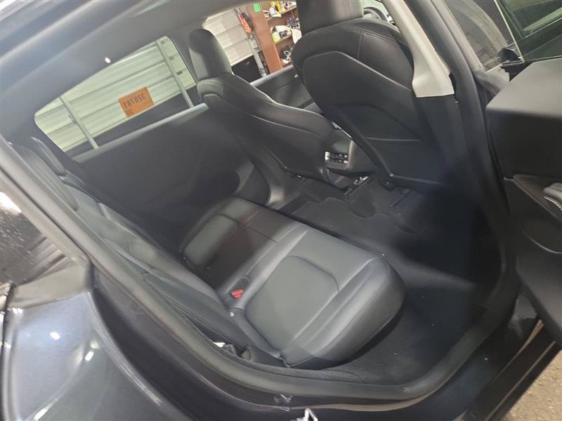 Used 2024 Tesla Model Y Long Range AWD/4WD image 8