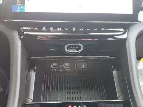 New 2026 Jeep Grand Cherokee Laredo image 7