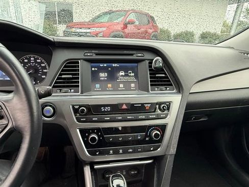 Used 2017 Hyundai Sonata Sport w/ Value Edition Package 02 FWD image 18