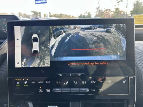 Used 2023 Subaru Solterra AWD image 27