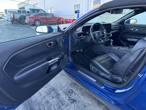 Used 2024 Ford Mustang Premium image 32