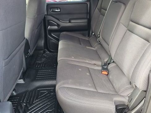 Used 2022 Nissan Frontier SV image 25