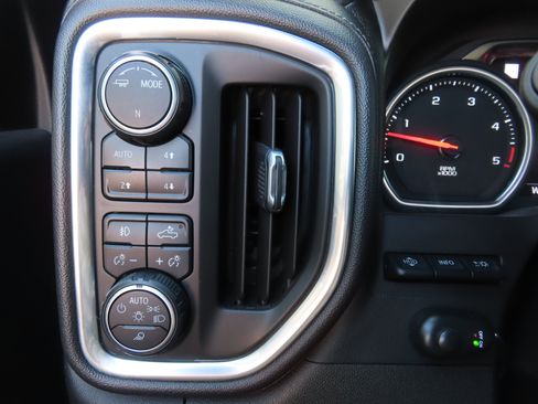 Used 2020 Chevrolet Silverado 2500 High Country image 20