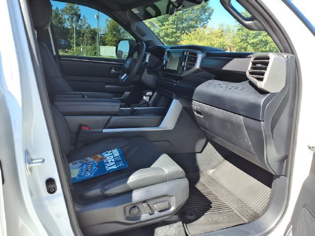 Used 2025 Toyota Tundra SR5 w/ SR5 Premium Package AWD/4WD image 21
